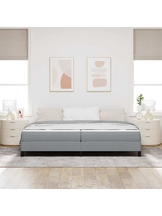 Kastītes atsperu gulta gaiši pelēka 200 x 200 cm audums