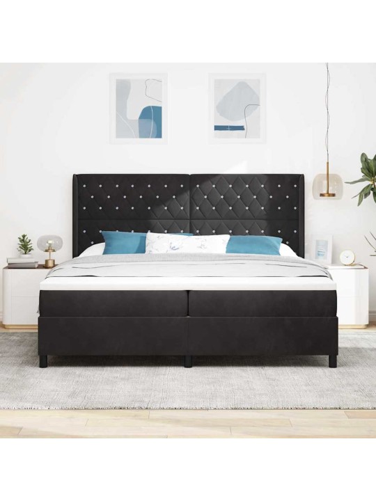 Kastītes atsperu gulta ar galvas klāju melna 200 x 200 cm samts
