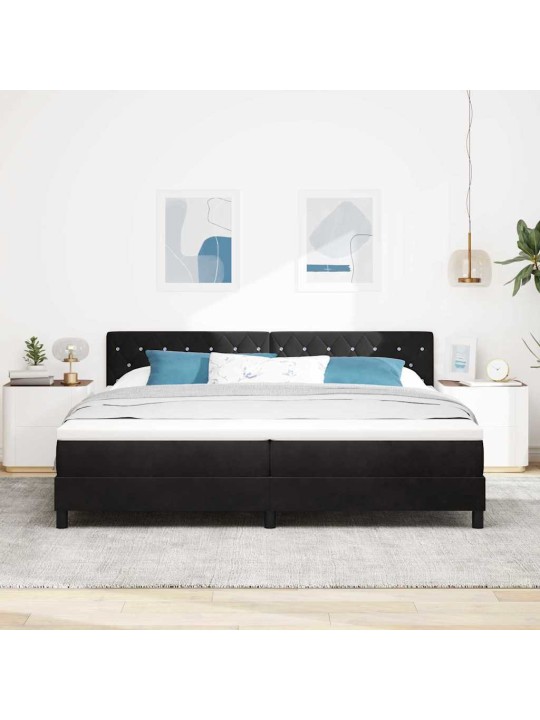 Kastītes atsperu gulta ar matraci melna 200 x 200 cm samts