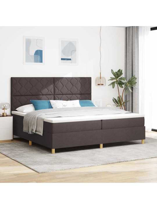 Kastītes atsperu gulta tumši brūna 200 x 200 cm audums