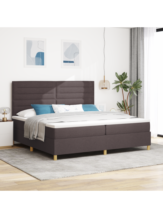 Lādētāja gulta ar matraci tumši brūna 200x200 cm audums